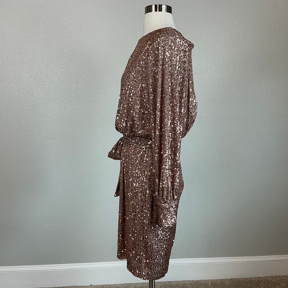 Eliza J Women's Sequined Long Sleeved Mini Sheath Cocktail Dress Gold Size 6 - Picture 5 of 14